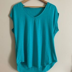 Lululemon short sleeve shirt